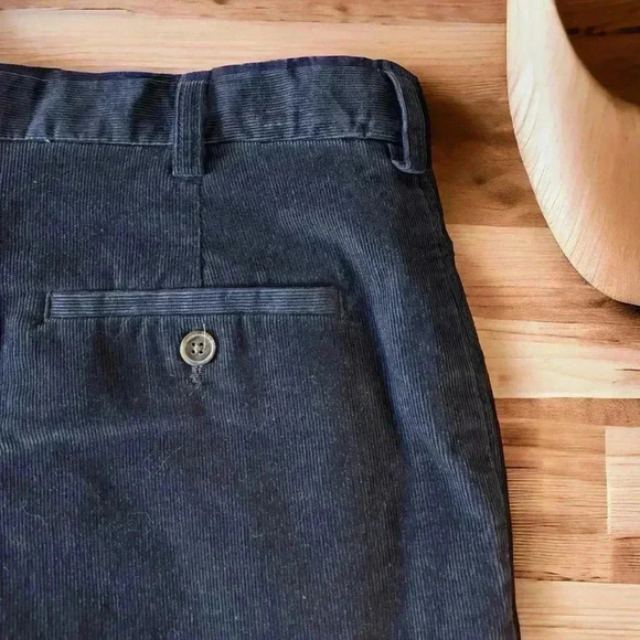 Haggar Men's Size 34/32 Navy Blue Flat-Front Corduroy Dress Pants. - Picture 4 of 4